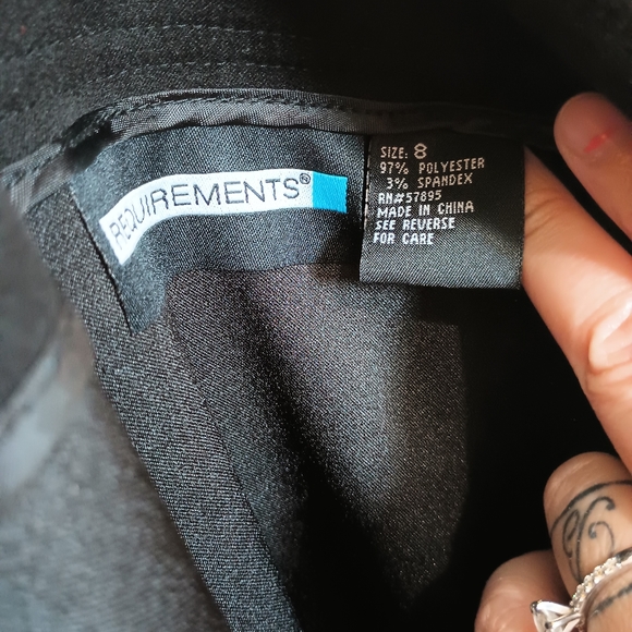 Requirements Black A line  Skirt Size 8 - Picture 6 of 6